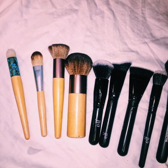 12 makeup brushes 💄 - Picture 3 of 5